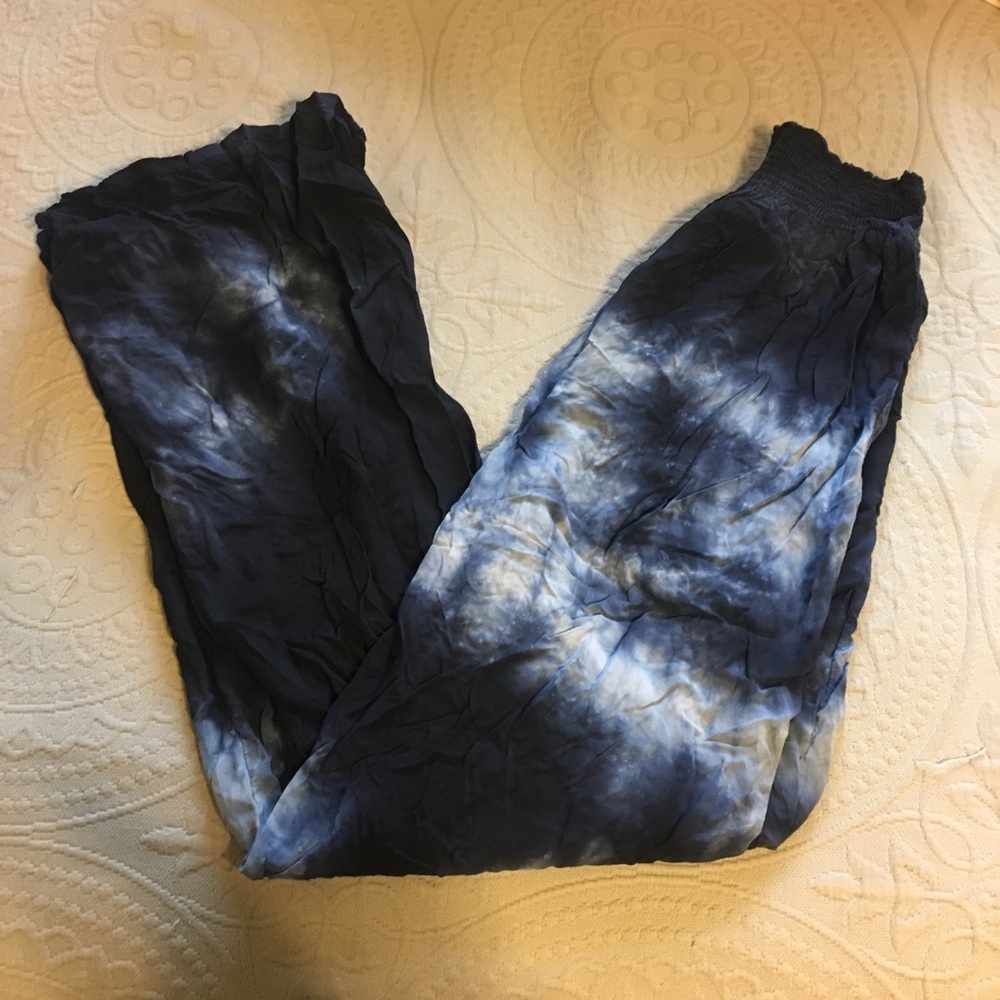 Flowy Tie-Dye Pants from Brandy Melville